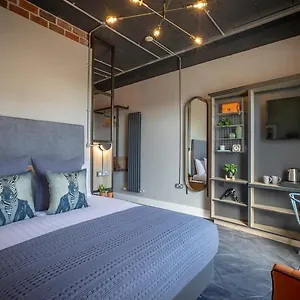 4* Hotel Hotel67