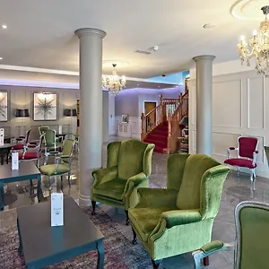 Отель Brook Boutique